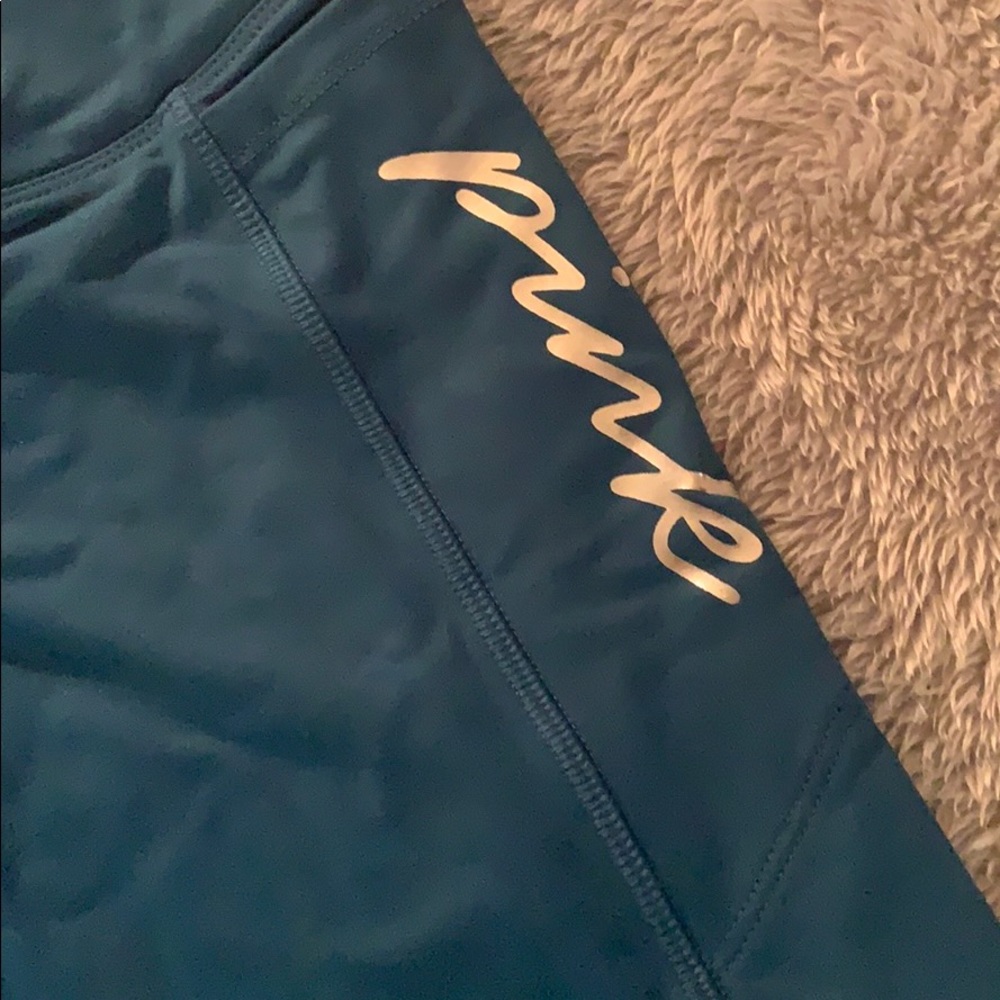 Workout pants - Picture 2 of 2